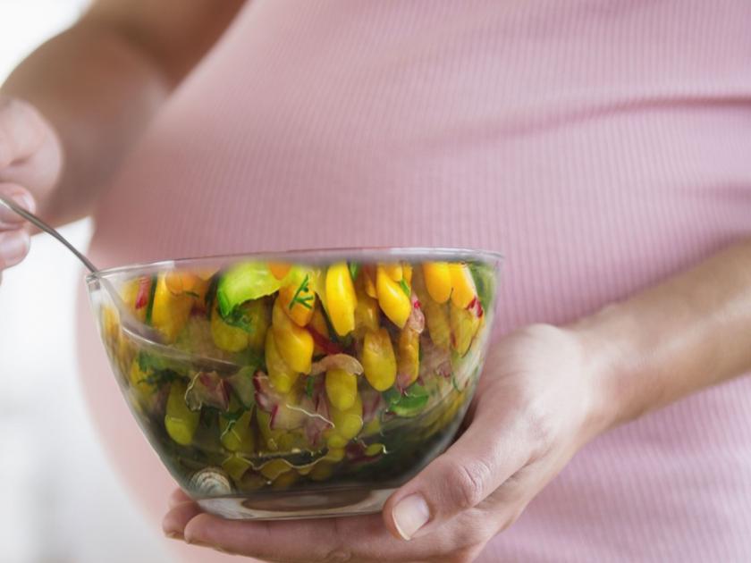 Know eating corn safe during pregnancy | प्रेग्नन्सीमध्ये मका खाणं योग्य आहे का? 