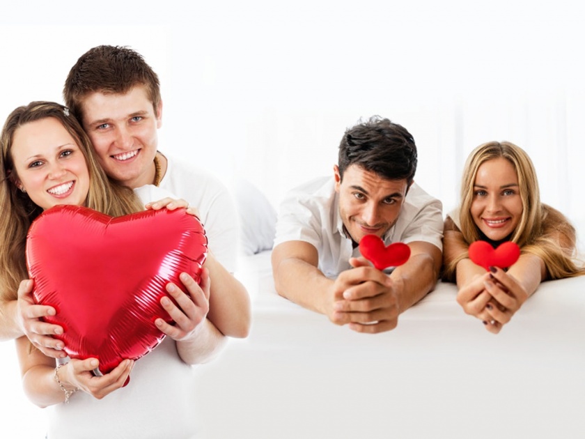 Valentine Day: latest massages for valentine day | Valentines Day : पार्टनरला 'हे' रोमॅंटिक मेसेजेस पाठवून व्हॅलेंटाईन डे बनवा अविस्मरणीय!