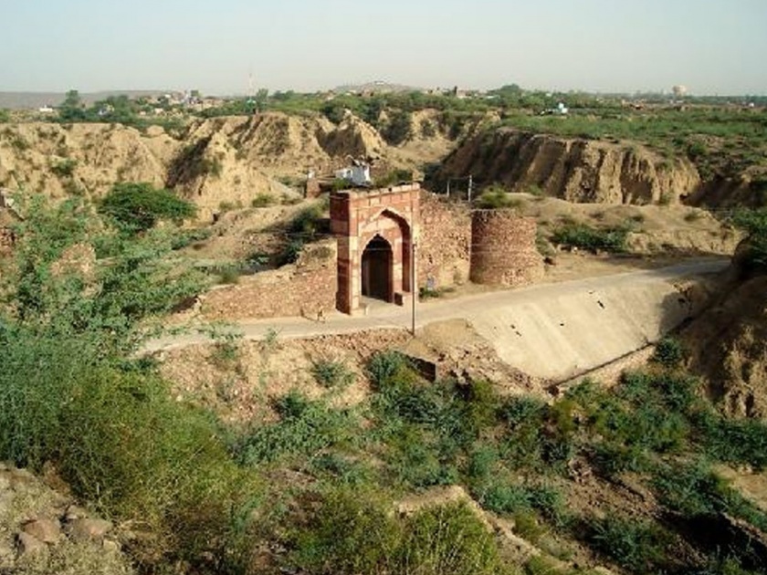 400 old shergarh fort in bihar | जमिनीखाली असलेला एक अद्भुत किल्ला, ज्यात एकाचवेळी १० हजार सैनिक मावतात.