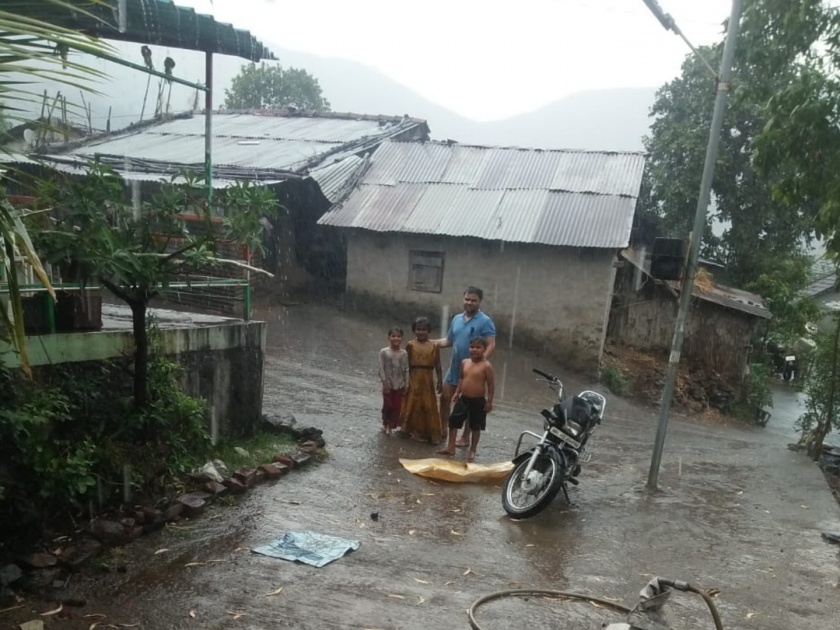 Rain started in rural areas of Pune rsg | पुण्यातील ग्रामीण भागात पावसाला सुरुवात