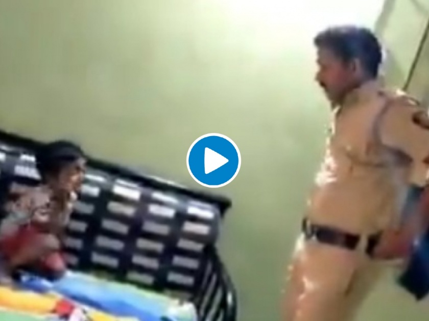 Coronavirus: Corona Outside pappa, don't go! Maharashtra Police's child telling hrb | Video: बाहेर कोरोना आहे पप्पा...! पोलिसाच्या चिमुकल्याची विनवणी पाहून डोळ्यात अश्रू तरळतील