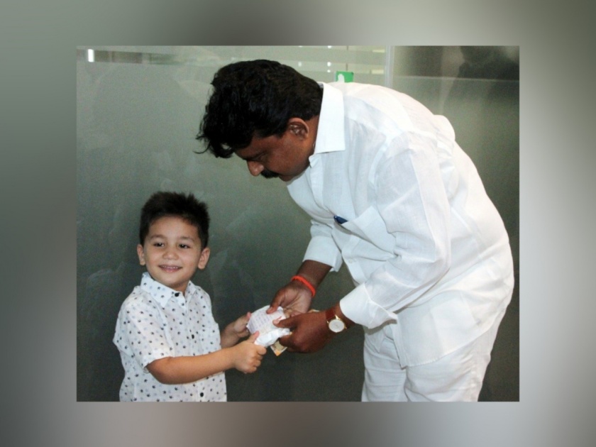 coronavirus 4 year old boy donated his savings of rs 971 andhra pradesh SSS | Coronavirus : सायकलसाठी जमा केलेल्या पैशांचा उपयोग भारी; 'या' चिमुकल्याची बातच न्यारी