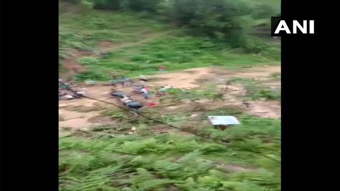 20 killed in Assam due to Landslides BKP | मुसळधार पावसामुळे आसाममध्ये भूस्खलन; 20 जणांचा मृत्यू