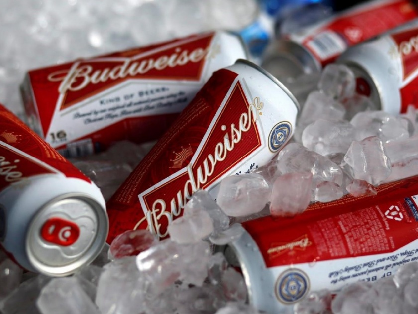 Fact Check : Budweiser employee urinate in beer tank viral news factcheck | खरं की काय! बडवायझरचा कर्मचारी १२ वर्षे बिअर टँकमध्ये मुत्रविसर्जन करायचा? जाणून घ्या सत्य