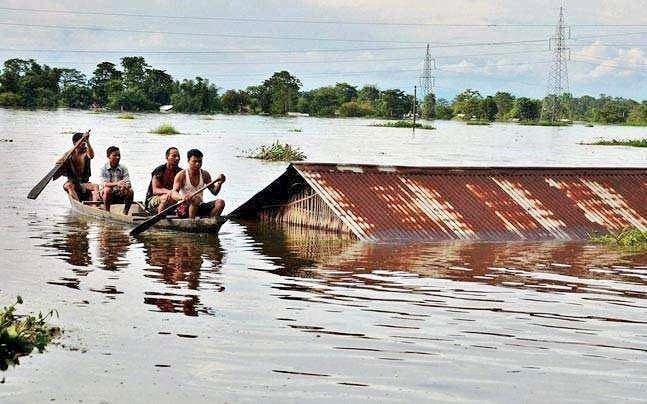 monsoon have caused 470 deaths du to floods an landslides india this year | पावसाचे थैमान! आठ राज्यांत तब्बल 470 जणांचा मृत्यू