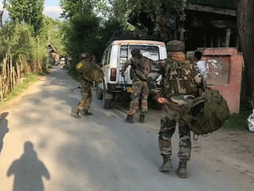 Two Police personnel lost their lives and one injured firing by terrorists Nowgam | Jammu And Kashmir : श्रीनगरमध्ये दहशतवादी हल्ला; 2 पोलीस कर्मचारी शहीद, एक जखमी
