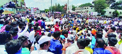 Temples in the state will open soon; Assurance of the Chief Minister, Prakash Ambedkar's agitation in Pandharpur | राज्यातील मंदिरे लवकरच उघडणार; मुख्यमंत्र्यांचे आश्वासन, प्रकाश आंबेडकर यांचे पंढरपुरात आंदोलन