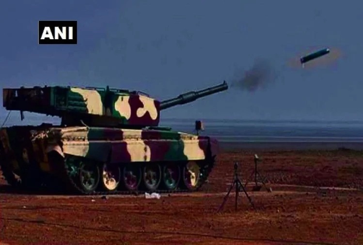 DRDO successfully testfired its Laser-Guided Anti Tank Guided Missile | क्षणार्धात उडणार शत्रूच्या चिंधड्या, डीआरडीओने केली विध्वंसक अस्त्राची यशस्वी चाचणी