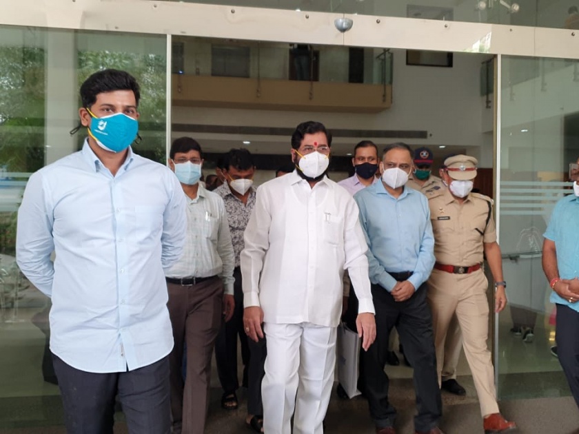 Urban Development Minister Eknath Shinde beat Corona and was discharged from the hospital | नगरविकास मंत्री एकनाथ शिंदे यांची कोरोनावर मात, रुग्णालयातून मिळाला डिस्चार्ज