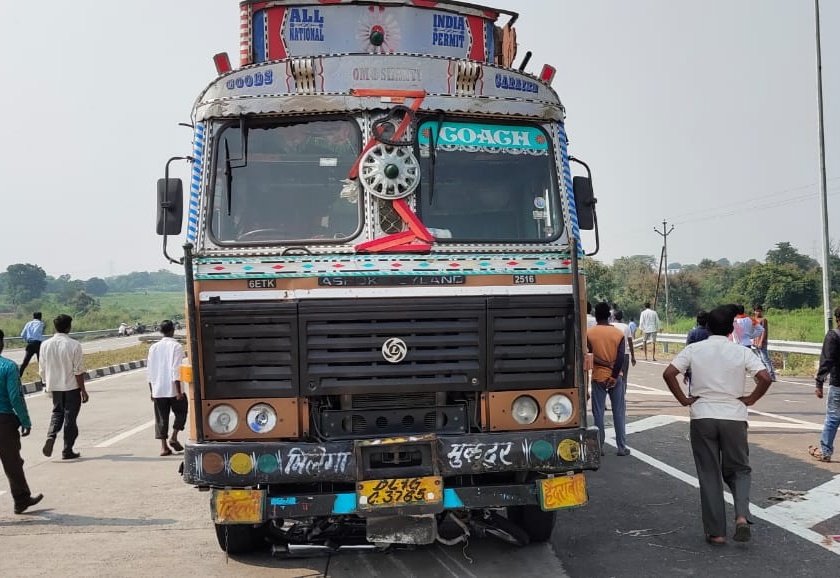 Farmer killed and one injured in truck Accident in Yavatmal | भरधाव ट्रकच्या धडकेत शेतकऱ्याचा मृत्यू, एक जण गंभीर जखमी