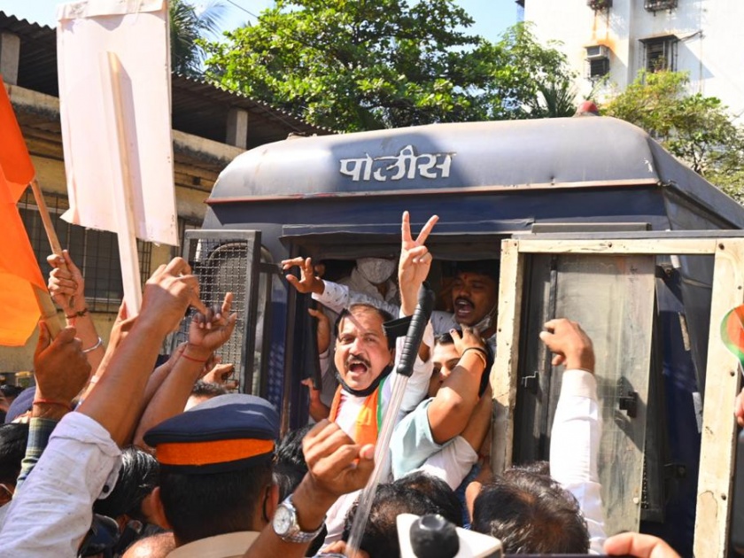 BJP Atul Bhatkhalkar arrested for protesting against rising electricity bills | वाढीव वीज बिलांच्या विरोधात आंदोलन करणाऱ्या अतुल भातखळकरांना अटक