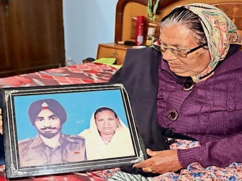 Come to know that her husband, who went missing during the 1971 Indo-Pak war, is still alive after 49 years. | १९७१च्या भारत पाक युद्धावेळी बेपत्ता झालेला नवरा ४९ वर्षांनी जिवंत असल्याचं कळालं अन्... 