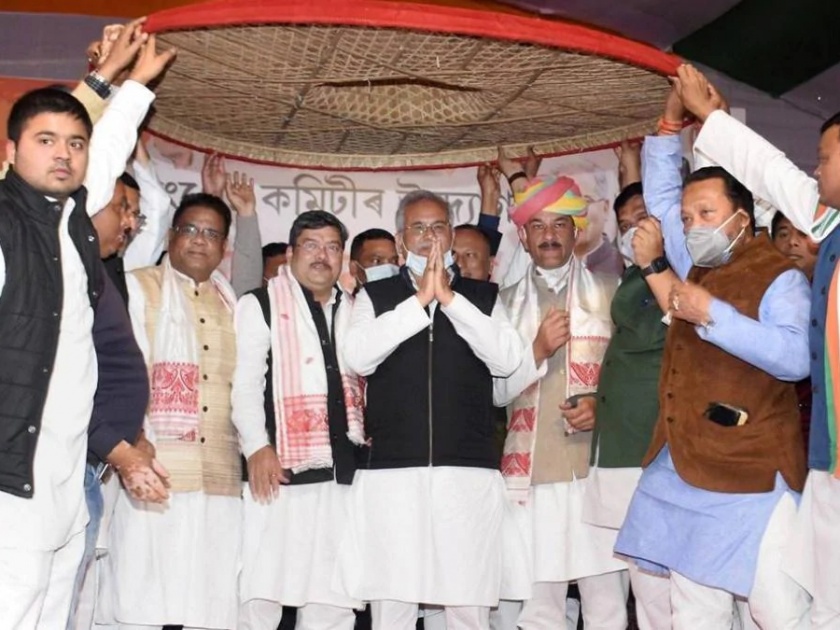 Maharashtra Formula to stop BJP, Congress formed a grand alliance with five parties in Assam | भाजपाला रोखण्यासाठी महाराष्ट्र फॉर्म्युला, काँग्रेसने या राज्यात पाच पक्षांसोबत केली महाआघाडी
