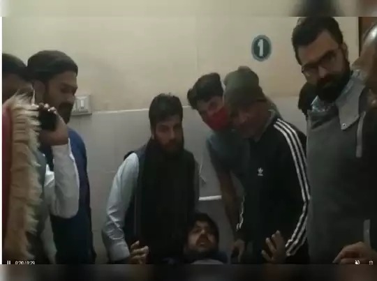 Attack on former Rajasthan minister Jaswant Yadav's son in Rajasthan | राजस्थानचे माजी मंत्री जसवंत यादव यांच्या मुलावर प्राणघातक हल्ला
