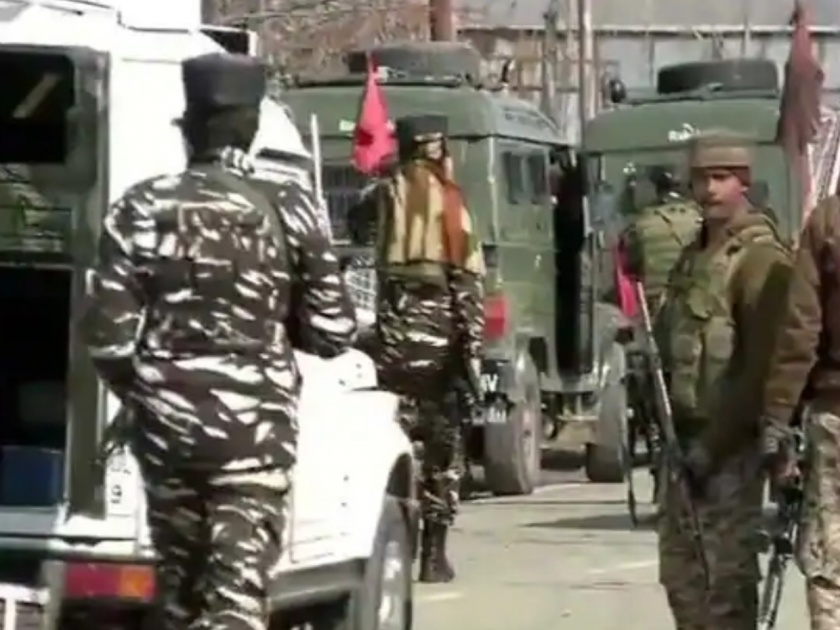 Jammu And Kashmir four army jawans injured in grenade attack of terrorists | Jammu And Kashmir : कुलगाममध्ये दहशतवाद्यांचा ग्रेनेड हल्ला, चार जवान जखमी