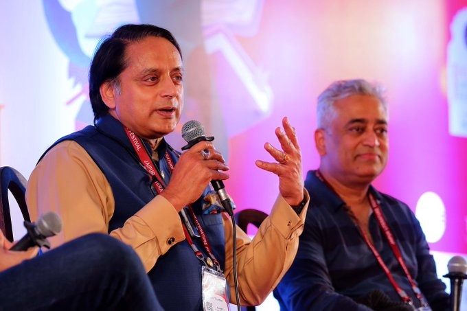 Congress leader Shashi Tharoor, journalist Rajdeep Sardesai charged with treason | लाल किल्ला हिंसाचार : काँग्रेस नेते शशी थरूर, पत्रकार राजदीप सरदेसाई यांच्याविरोधात देशद्रोहाचा गुन्हा