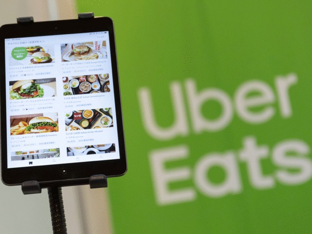 uber eats delivery driver texted customer saying he ate her food | "Sorry Love, मी तुझं जेवण खाल्लं", Uber Eats च्या डिलिव्हरी बॉयने स्वत:च संपवली ऑर्डर अन्...