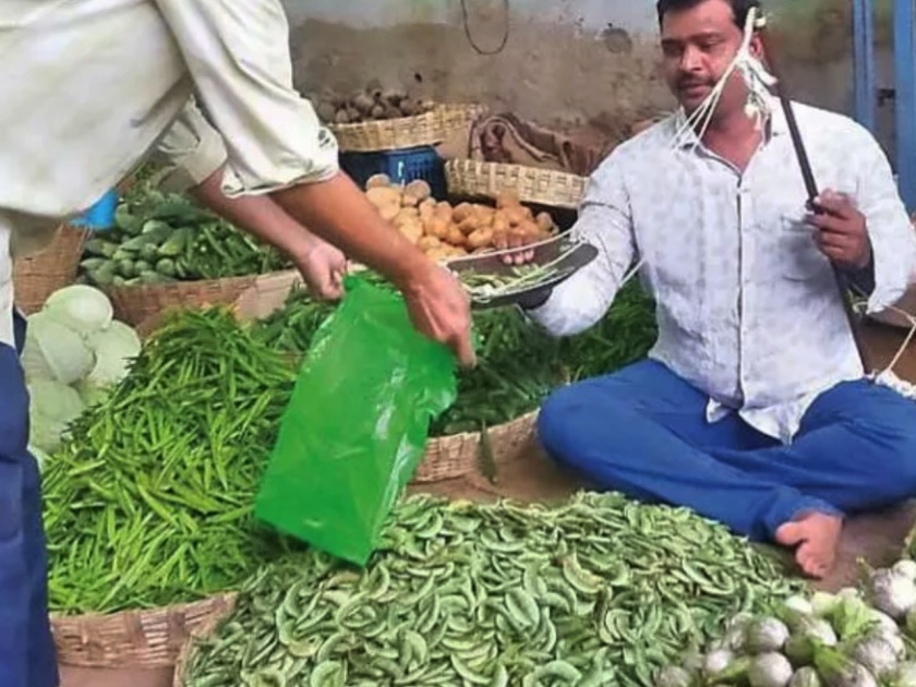 Andhra pradesh shaik fayaz basha from vegetable seller to rayachoti municipality chief motivational story | Vegetable seller to municipality chief : याला म्हणतात नशीब! कालपर्यंत रस्त्यावर भाजी विकत होता; अन् आज बनला पालिकेचा अध्यक्ष