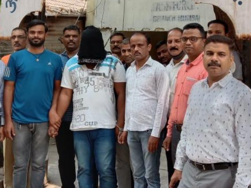 Cocaine worth Rs 1.5 crore seized from Agripada; Foreigner accused arrested for setting a trap | दीड कोटीचे कोकेन आग्रीपाडा येथून जप्त; सापळा रचून परदेशी आरोपीला केली अटक 