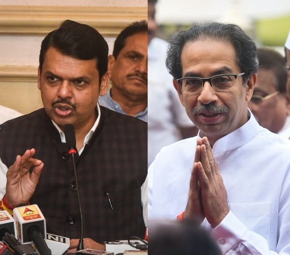 Tauktae Cyclone: Politics in Sindhudurg will be stirred, CM Uddhav Thackeray and former CM Devendra Fadanvis will come to the district on the same day | Tauktae Cyclone: सिंधुदुर्गातील राजकारण ढवळून निघणार, आजी-माजी मुख्यमंत्री एकाच दिवशी जिल्ह्यात येणार 