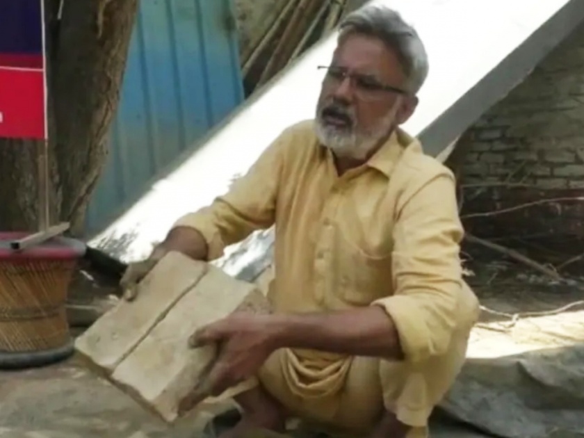 paint brick and cement from cow dung new technology in harayana | वैज्ञानिकाची कमाल! शेणापासून तयार केलं सिमेंट, विटा आणि रंग; 100 लोकांना दिलं प्रशिक्षण