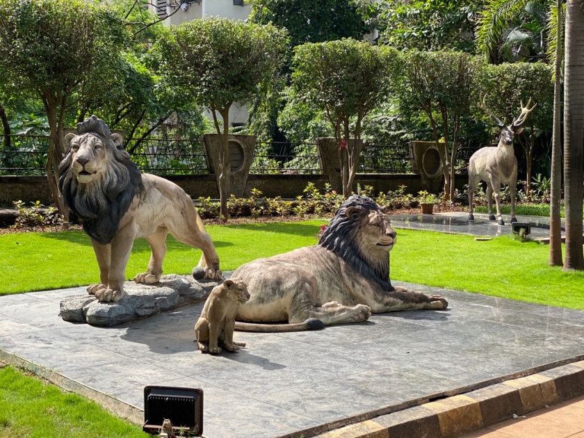 There will be entertainment for children in Mumbai, replicas of animals created in the park | मुंबईत लहान मुलांचे होणार मनोरंजन, उद्यानात साकारल्या प्राण्यांच्या हुबेहूब प्रतिकृती