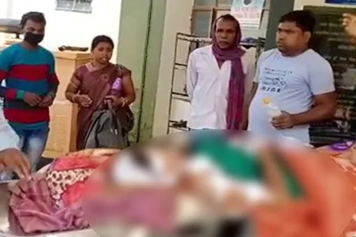 Crime News brother attacked his sister with scissor hospitalised in korba | नात्याला काळीमा! बहीण घराबाहेर पडत असल्याने संतप्त भावाने कात्रीने वार करून केला जीवघेणा हल्ला
