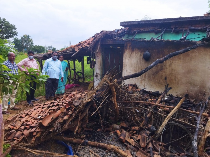 Cylinder blast destroys house; Incident at Gurdha in Lakhni taluka | सिलिंडरच्या स्फोटात घर उद्ध्वस्त; लाखनी तालुक्यातील गुरढा येथील घटना