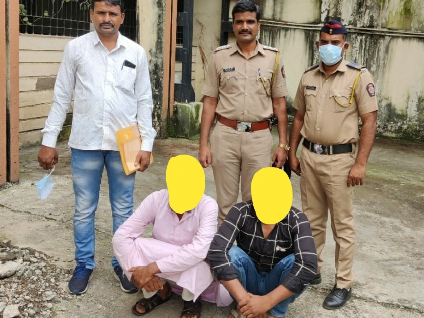 Intoxicating pills on Pantpari; Both were arrested in Latur | पानटपरीवर नशेच्या गोळ्या; लातूरमध्ये दोघांना केली अटक