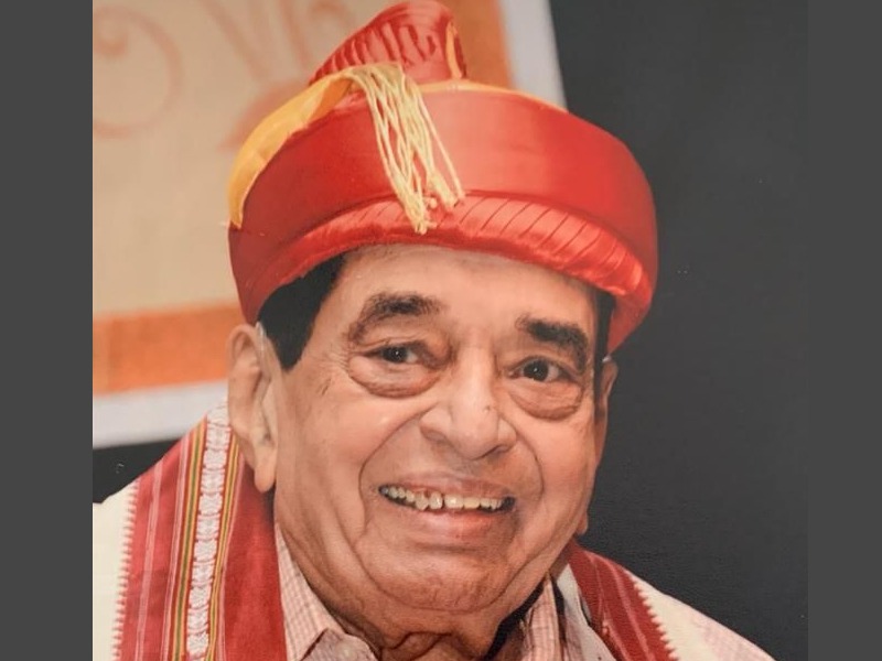 renowned marathi author d m mirasdar passed away | ज्येष्ठ साहित्यिक द. मा. मिरासदार यांचं निधन, वयाच्या ९४ व्या वर्षी घेतला अखेरचा श्वास!
