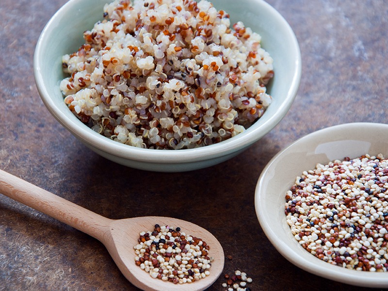 know the Quinoa Benefits, why demand of Quinoa is increasing in India | हे क्विनोआ काय आहे? का वाढतेय त्याची मागणी? वजन घटवण्यासोबतच आहेत अगणित फायदे