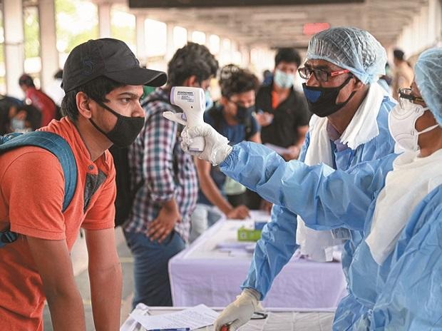 Corona virus: Corona outbreak in Punjab again, fears of 300 per cent increase by end of November | Corona Virus: पंजाबमध्ये पुन्हा कोरोनाचा उद्रेक, नोव्हेंबरअखेरीस ३०० टक्के रुग्णवाढ होण्याची भीती