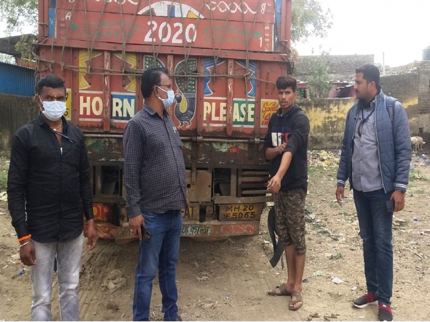 Illegal sand transport truck caught, sand mafia fined Rs 3 lakh 80 thousand | अवैध वाळू वाहतूक करणारा ट्रक पकडला, वाळू माफियास ३ लाख ८० हजाराचा जबर दंड