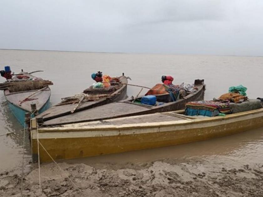 BSF seized 5 Pakistani boats, arrested a pakistani fisherman | BSFने ५ पाकिस्तानी बोटी ताब्यात घेतल्या, एका मच्छिमाराला केली अटक