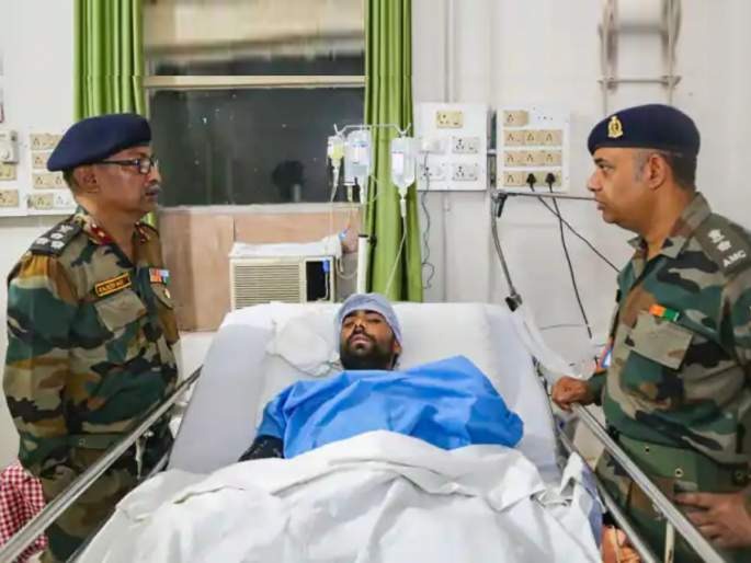 Terrorist Tabarak Hussain died by heart attack in army hospital | भारतीय जवानांनी रक्तदान करून जीव वाचवलेल्या पाकिस्तानी दहशतवाद्याचा हार्ट अटॅकने मृत्यू