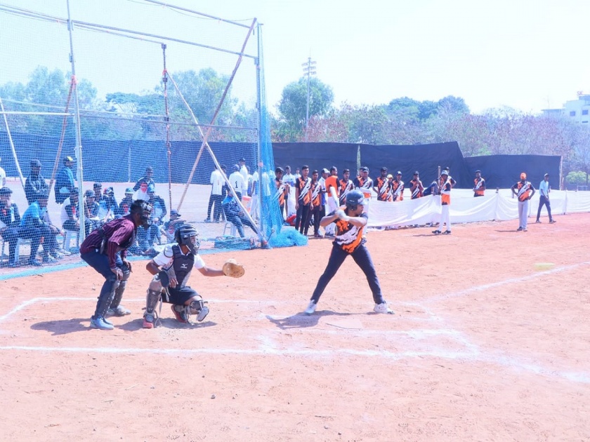 state level softball tournament; Ahmednagar, Jalgaon clash in the final | राज्यस्तरीय सॉफ्टबॉल स्पर्धा; चुरशीच्या लढतीत अहमदनगर, जळगावची अंतिम फेरीत धडक