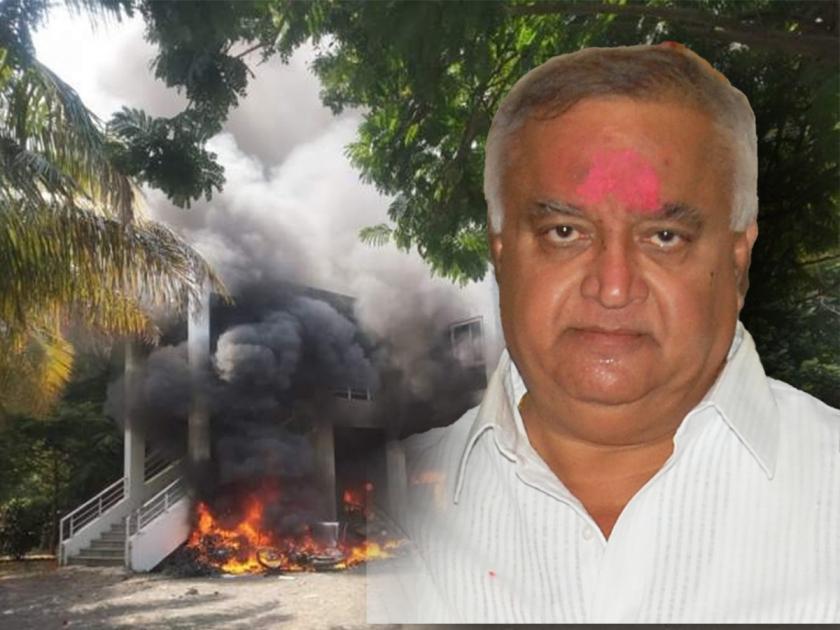 In Majalgaon, NCP MLA Prakash Solanke's house was pelted with stones and cars were also set on fire | Video: राष्ट्रवादीचे आमदार प्रकाश सोळंके यांच्या घरावर दगडफेक, गाड्याही पेटवल्या
