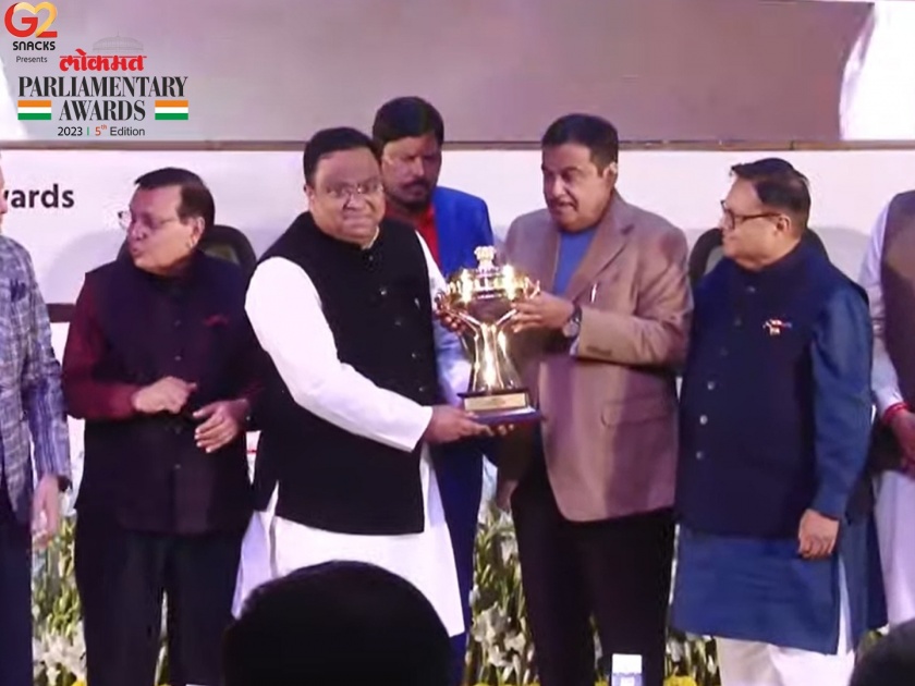 Lokmat Parliamentary Awards 2023: MP Shashi Tharoor, Sasmeet Patra awarded 'Best Parliamentarian' | Lokmat Parliamentary Awards 2023: खासदार शशी थरूर, पात्रा यांना 'सर्वात्कृष्ट संसदपटू' पुरस्कार