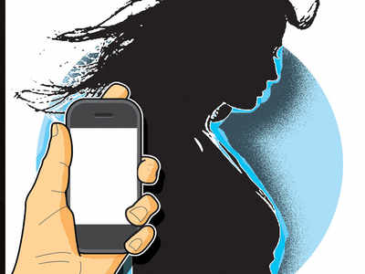 Accused arrested for taking offensive photo of minor girl; accused arrested | अल्पवयीन मुलीचे आक्षेपार्ह फोटो काढून केला विनयभंग ;आरोपी अटकेत