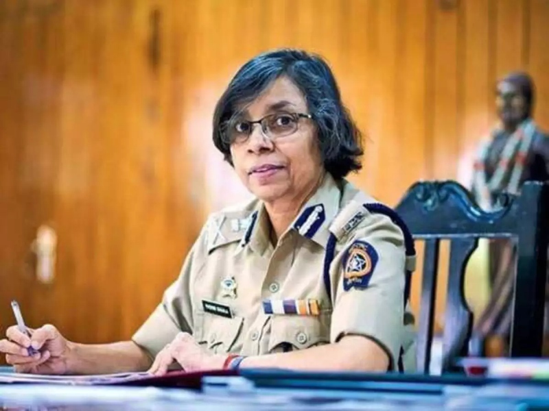 Police rush to Central Goverment to prosecute Rashmi Shukla; Permission sought in case of phone tapping | शुक्लांवर खटल्यासाठी पोलिसांची केंद्राकडे धाव; फोन टॅपिंग प्रकरणी मागितली परवानगी