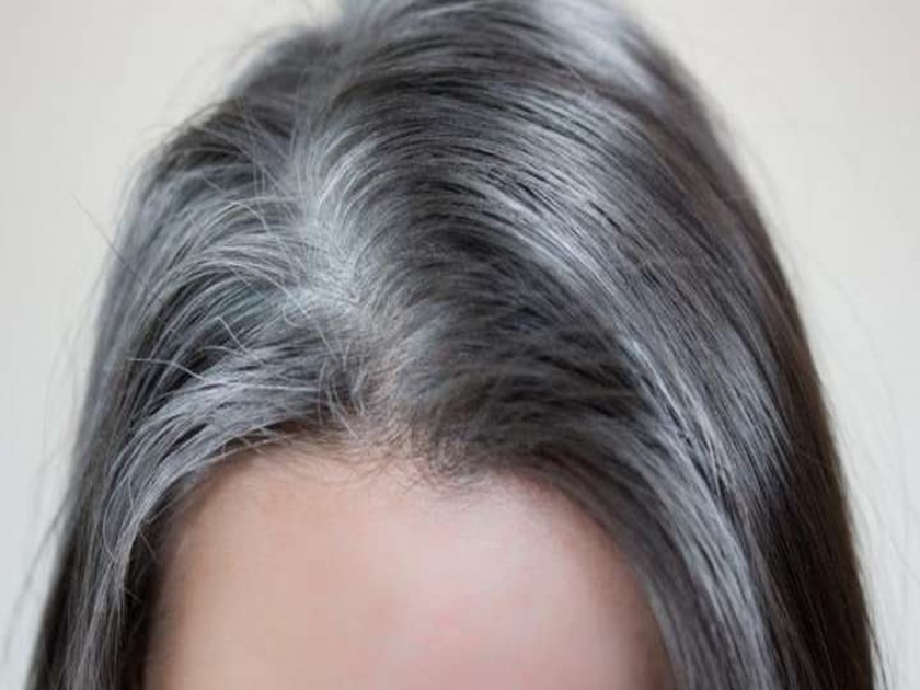 Hair fall and white hair can be caused of sunlight | हेयरफॉलचं नाही तर, उन्हामुळे केसही होतात पांढरे; अशी घ्या काळजी