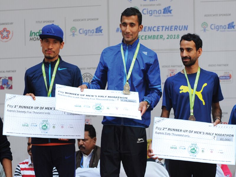 Karan Singh, Prajakta winners in the Mayor Marathon | महापौर मॅरेथॉनमध्ये करणसिंग, प्राजक्ता विजेते