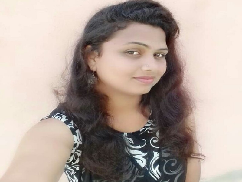 A 22-year-old married woman jumped into a well and ended her life due to her father-in-law's trouble | सासरच्या त्रासाने २२ वर्षीय विवाहितेने विहिरीत उडी मारून संपवलं जीवन