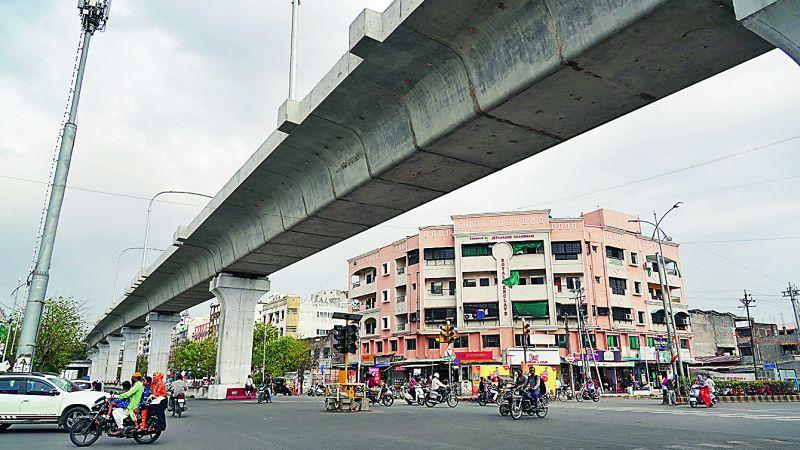 72 percent of Viaduct work from Sitaburdi to Prajapati Nagar completed | सीताबर्डी ते प्रजापतीनगरपर्यंत व्हायाडक्टचे ७२ टक्के कार्य पूर्ण 