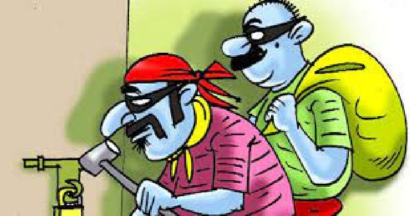 house robbery cases increased in bhandara in diwali festival | दिवाळीला नातेवाईकांकडे जाताय, सावधान! चोरट्यांची नजर तुमच्या घरावर