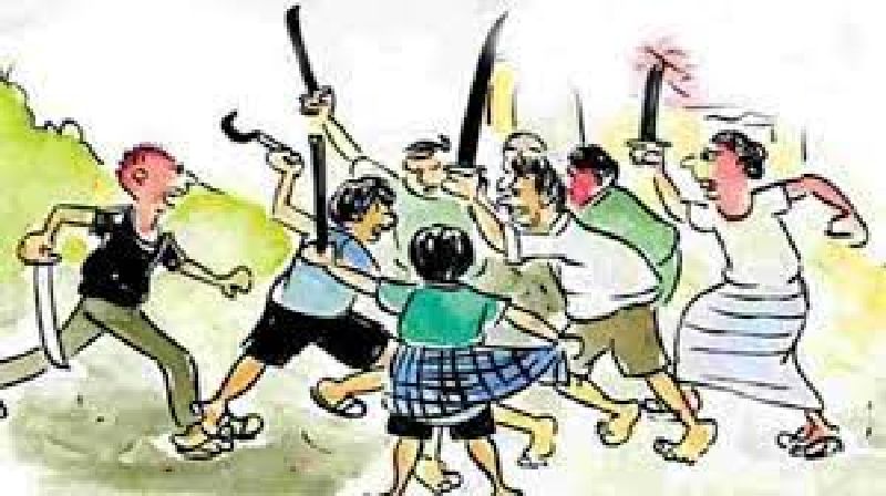 Fighting between two groups over an old dispute in bhandara | जुन्या वादातून दोन गटांत तुंबळ हाणामारी; दहा जणांवर गुन्हा दाखल