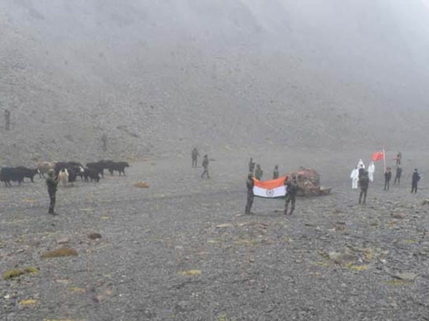 india china border clash indian army hands over 13 yaks and 4 calves | LAC ओलांडून भटकत सीमेच्या आत आले 13 याक, भारतीय सैन्यांनी चीनच्या केले स्वाधीन