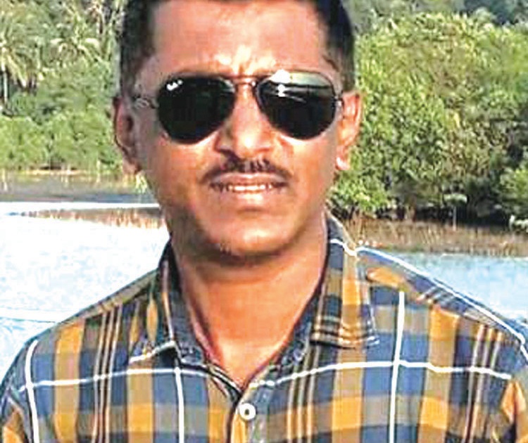 Sindhudurg: The body of Assistant Engineer found dead; Doubts about the death of suicidal suicides | सिंधुदुर्ग : सहाय्यक अभियंत्याचा मृतदेह आढळला, बुडून मृत्यू की आत्महत्या याबाबत साशंकता