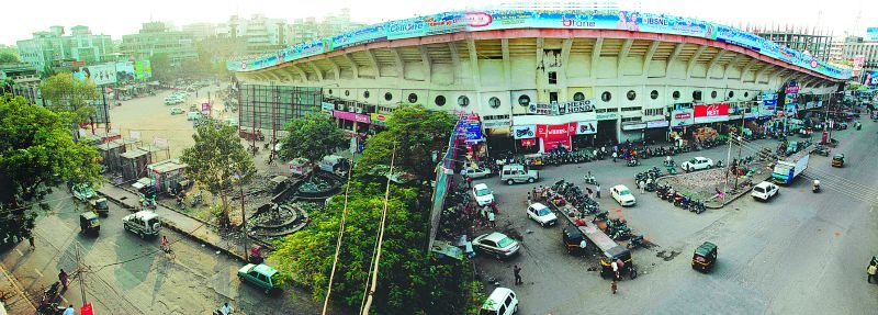 Yashwant Stadium will be Dr. Babasaheb Ambedkar Memorial | यशवंत स्टेडियममध्ये होणार डॉ. बाबासाहेब आंबेडकर स्मारक