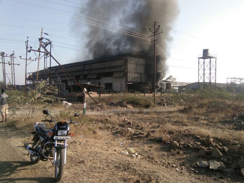 Pune: A major explosion in Minakshi Ferro company | पुणे : मिनाक्षी फेरो कंपनीत भीषण स्फोट, 10-12 कामगार गंभीर जखमी झाल्याची माहिती